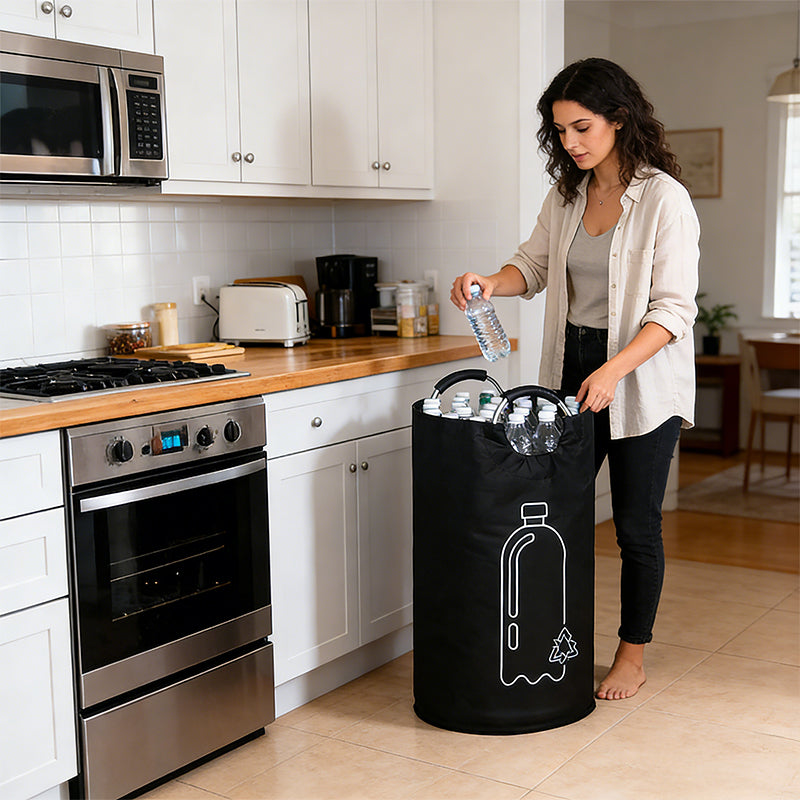 Aluminum carry handle on the foldable 82L recycling bag